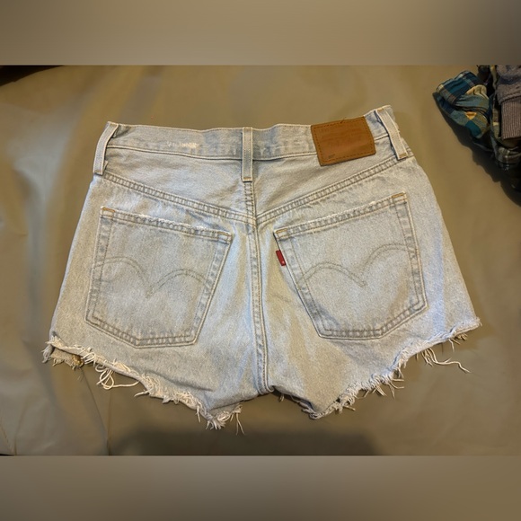 Levi 501 shorts - Picture 2 of 2